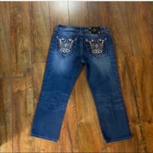 Gorgeous Miss Me Capri Jeans with Embroidered Pockets